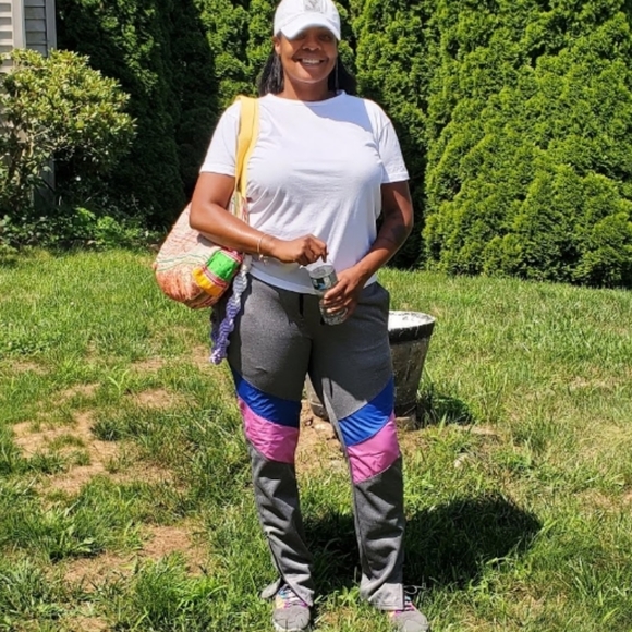 Meet your Posher, She She - Picture 5 of 7